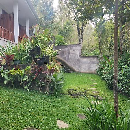 Appartement Umah Yugadi Bali à Munduk Extérieur photo