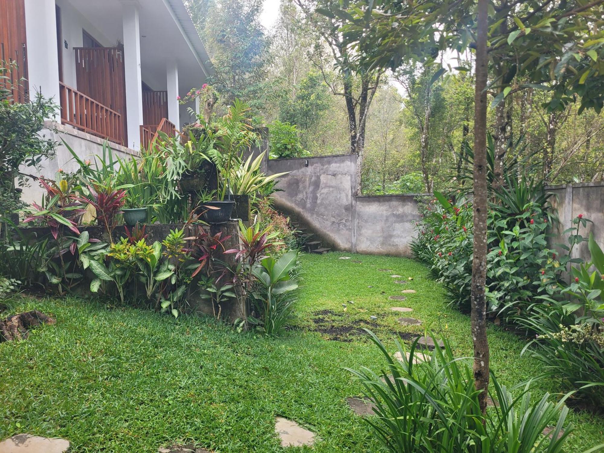 Appartement Umah Yugadi Bali à Munduk Extérieur photo